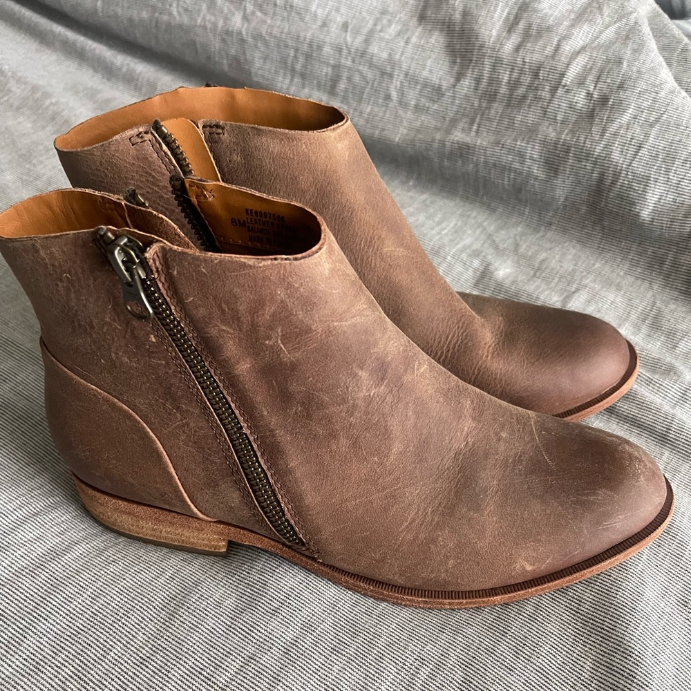 Kork ease distressed Riley boots, size 8. Worn once, like new